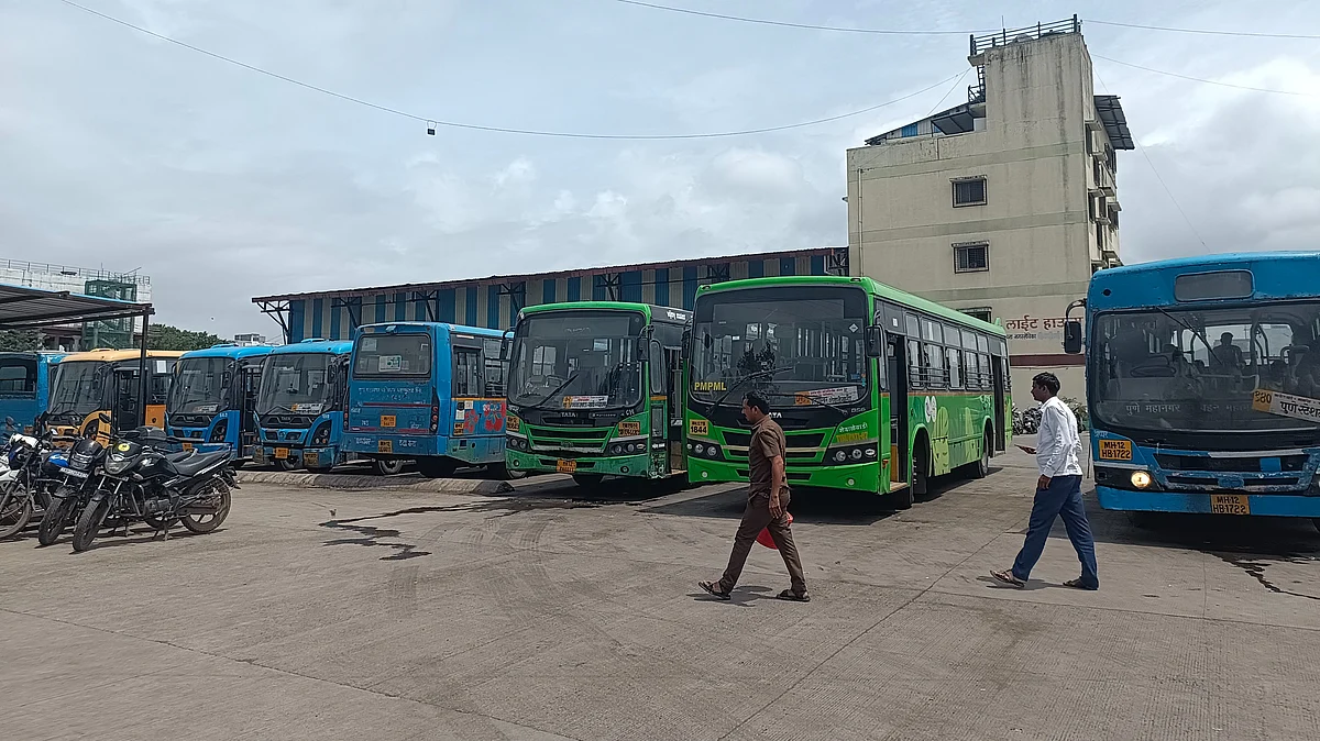 Pune: PMPML Launches Citywide Crackdown On Buses Running With Open Doors