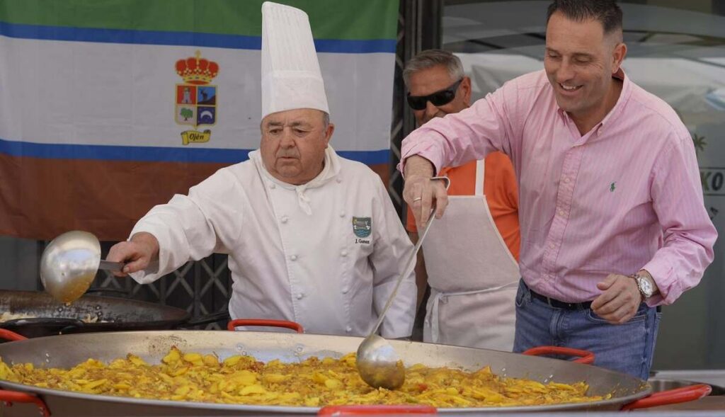 A grand day out in Ojen. Traditional soup, classic cars and live jazz music