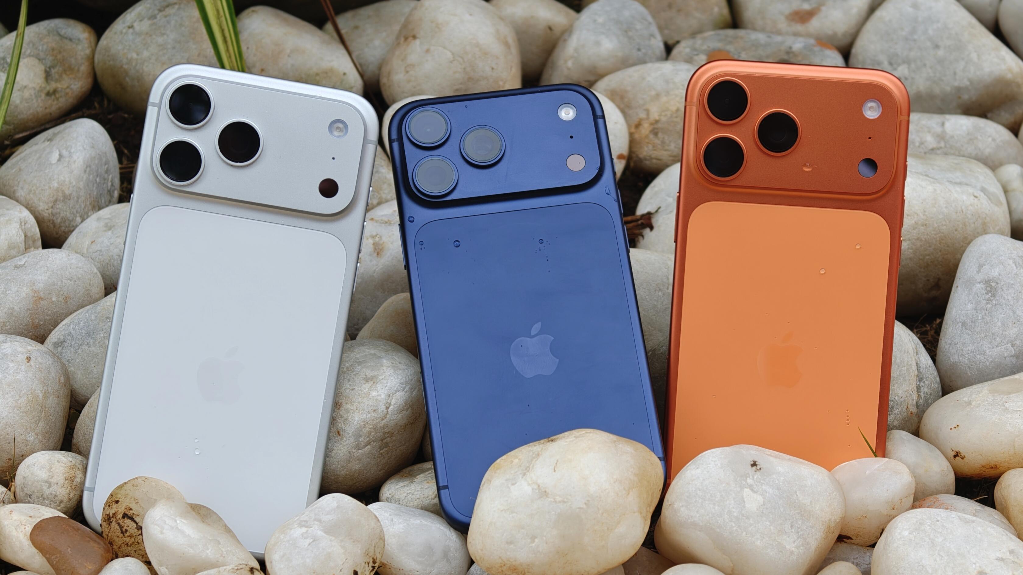 Should You Buy a New iPhone From Apple, a Carrier or Unlocked? Here’s What to Know