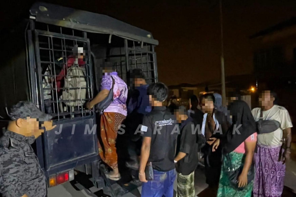 Sarawak Immigration detains 42 foreigners over suspected immigration offences