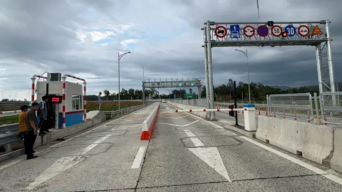 Expressway sections from Quang Ngai to Nha Trang to collect tolls from August 14