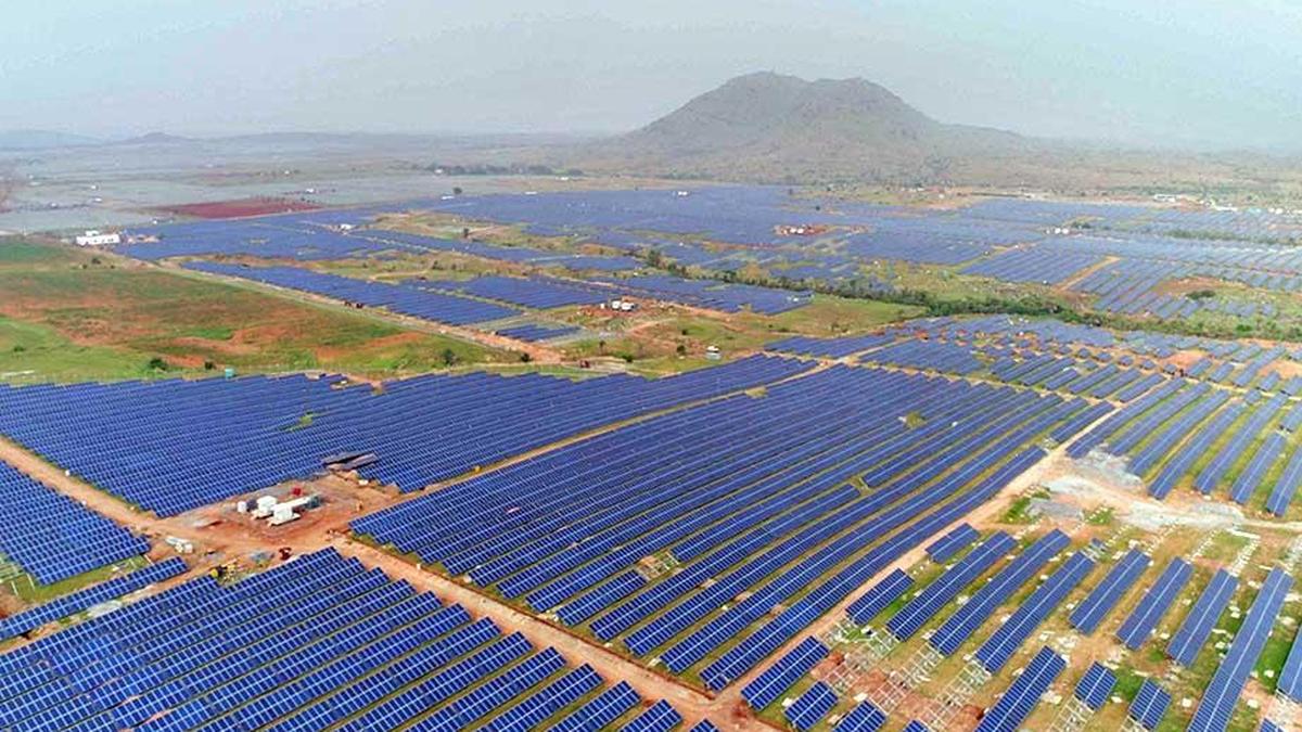 Karnataka to add 10,000 acres more to Pavagada Solar Park: Energy Minister