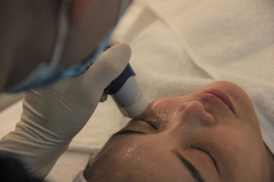 More young people in Japan undergoing cosmetic surgery