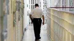 'Overwhelmed' probation officers warn of early prison release crime risk