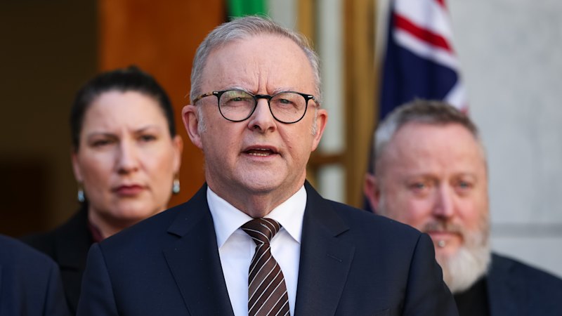 Australia news LIVE: Right-wing politicians say government’s social media laws are politically motivated censorship; Number of Australians missing in Nepal revised down to 35, says DFAT