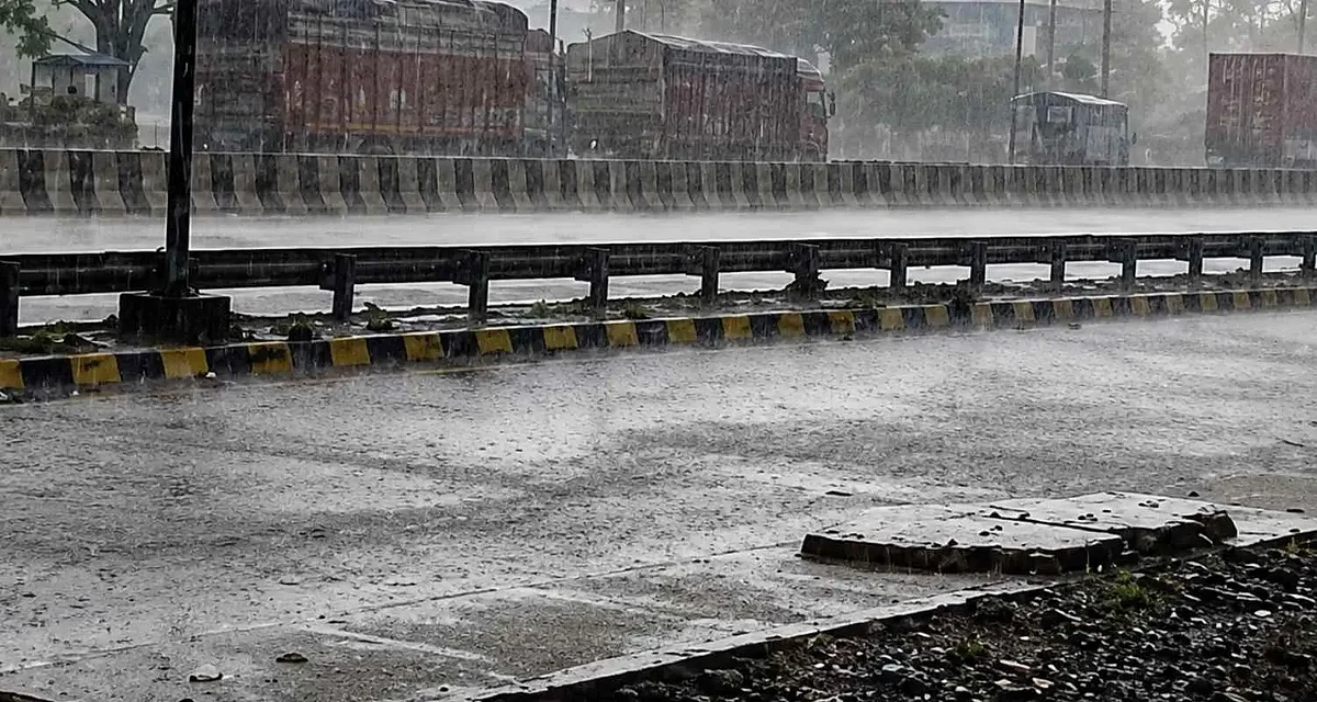 Madhya Pradesh August 12, 2026, Weather Update: Heavy Rain Lashes State, Floods Streets In Major Cities; Atal Sagar Dam Gates Opened As Shivna River Rises | VIDEO