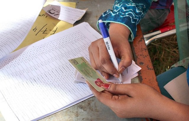 Parties favour stronger LGs over new provinces
