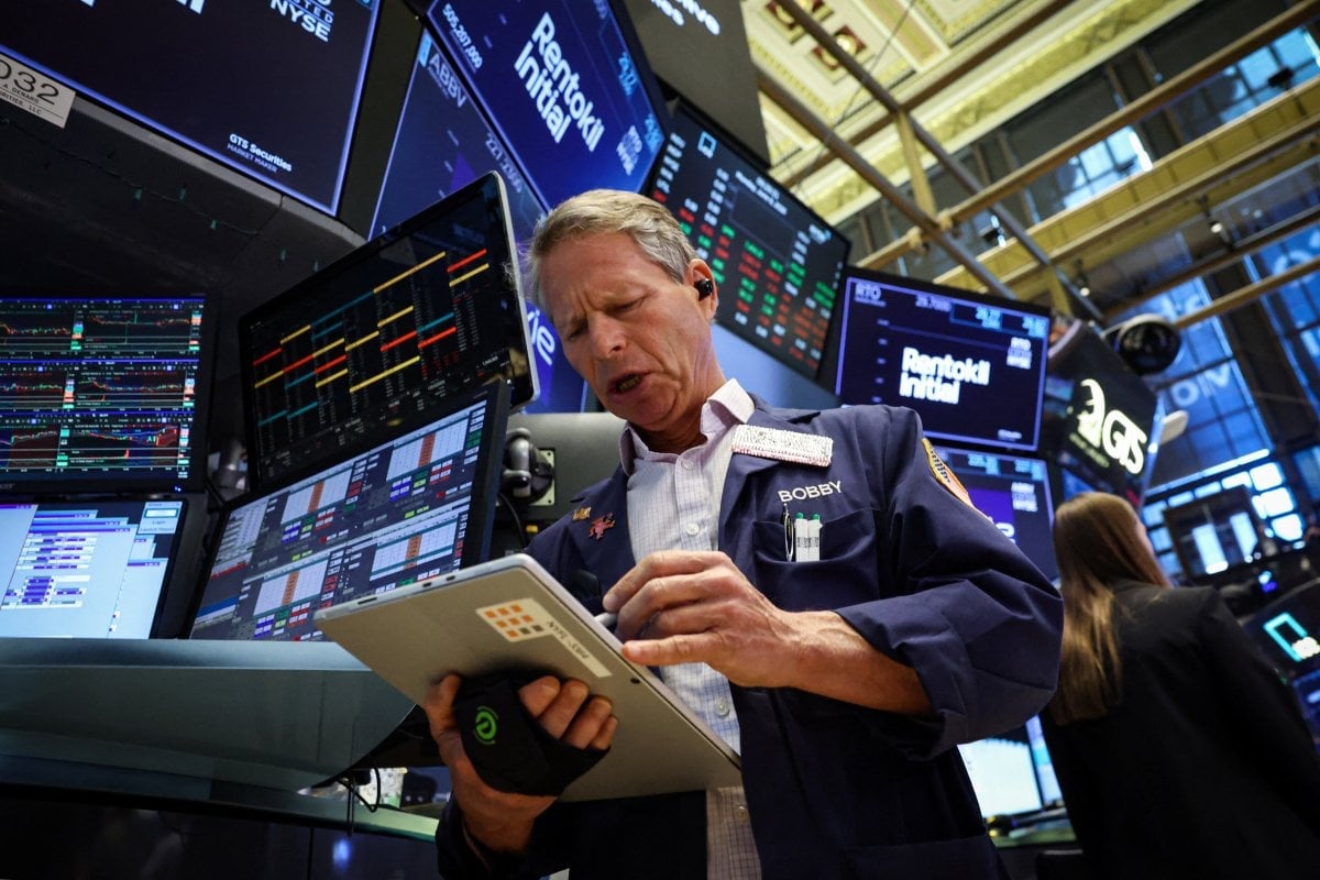 Wall St futures steady with CPI data, Hormuz risks in focus