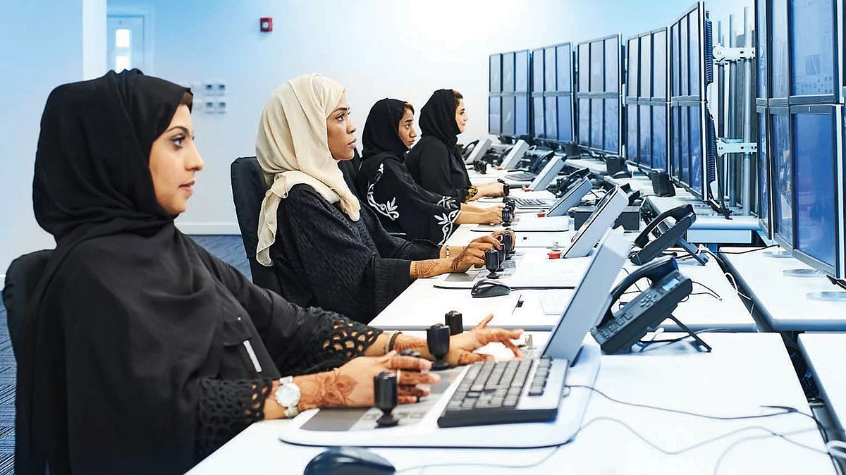 Emirati women in private sector: 71.5% hold skilled jobs, 69.8% are 35 or younger