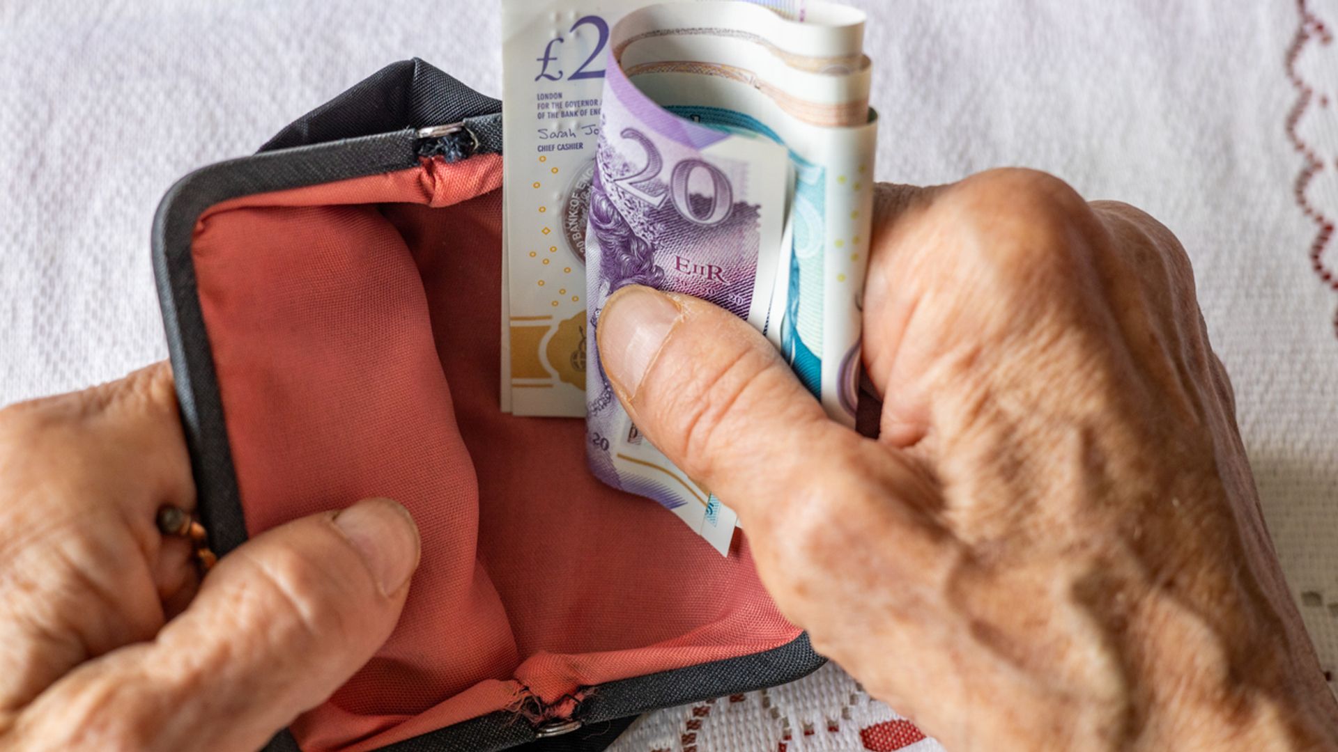 <a href='https://news.sky.com/story/money-live-consumer-personal-finance-tips-sky-news-latest-13040934?postid=12212708#liveblog-body'>A wave of soon-to-be retirees are 'staring down the barrel' of homelessness - here's why</a>
