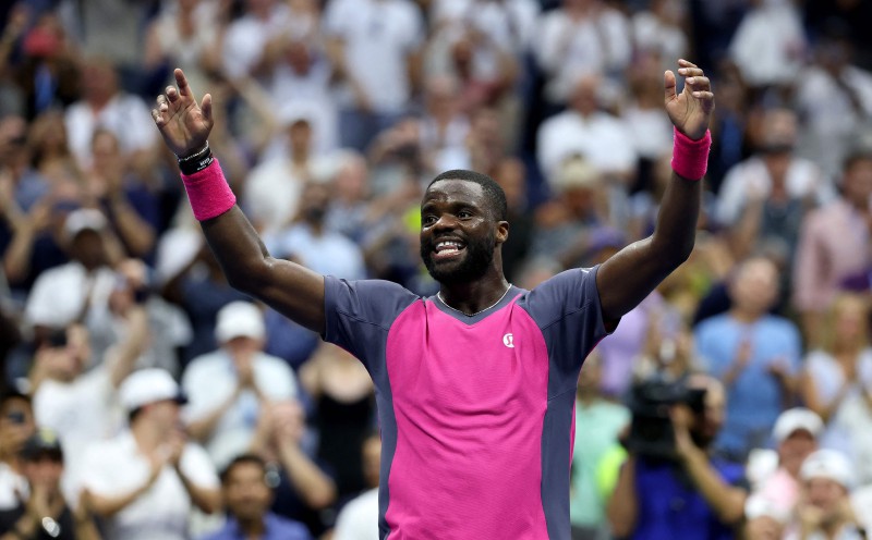 Tiafoe escapes Michelsen to reach US Open semi-finals