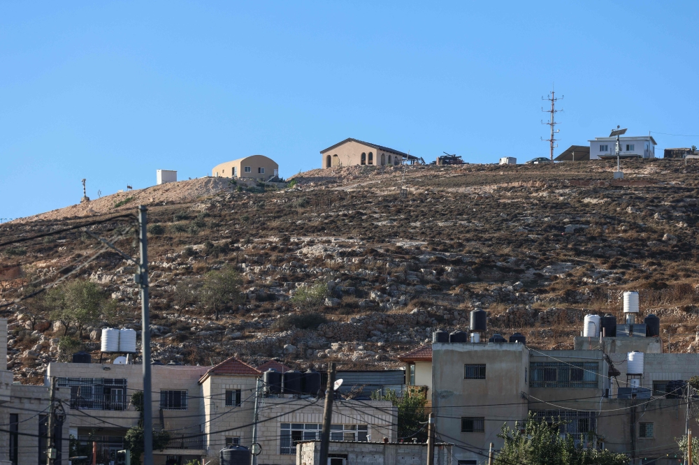 UK, France and Canada to ban imports from Israeli settlements after Miliband accuses Israel of ‘ethnic cleansing’