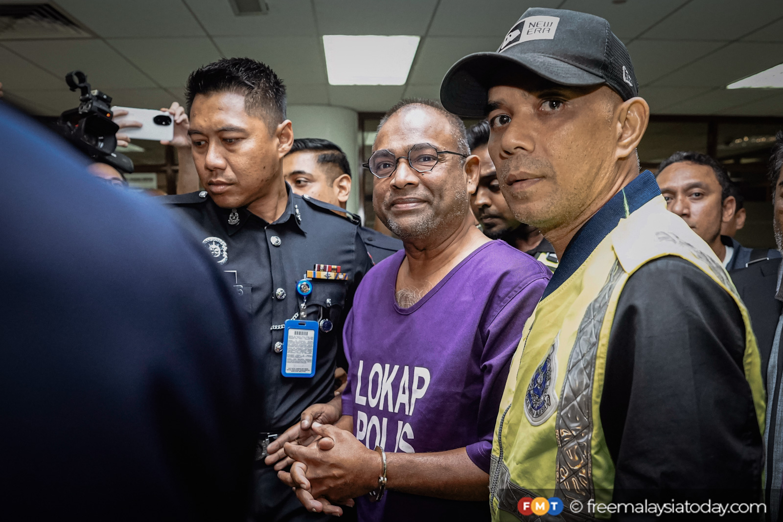 Azeez insisted on wearing lock-up attire and handcuffs, says MACC