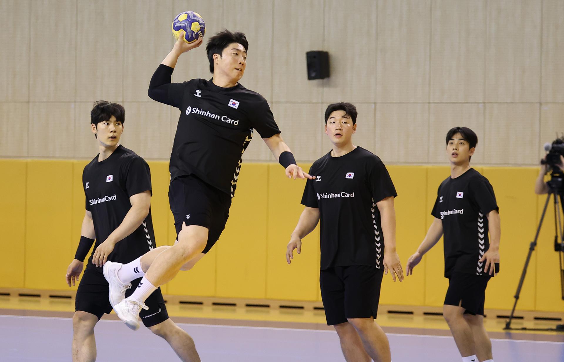 Men's handball players feeling confident vs. Middle East powers at Asian Games