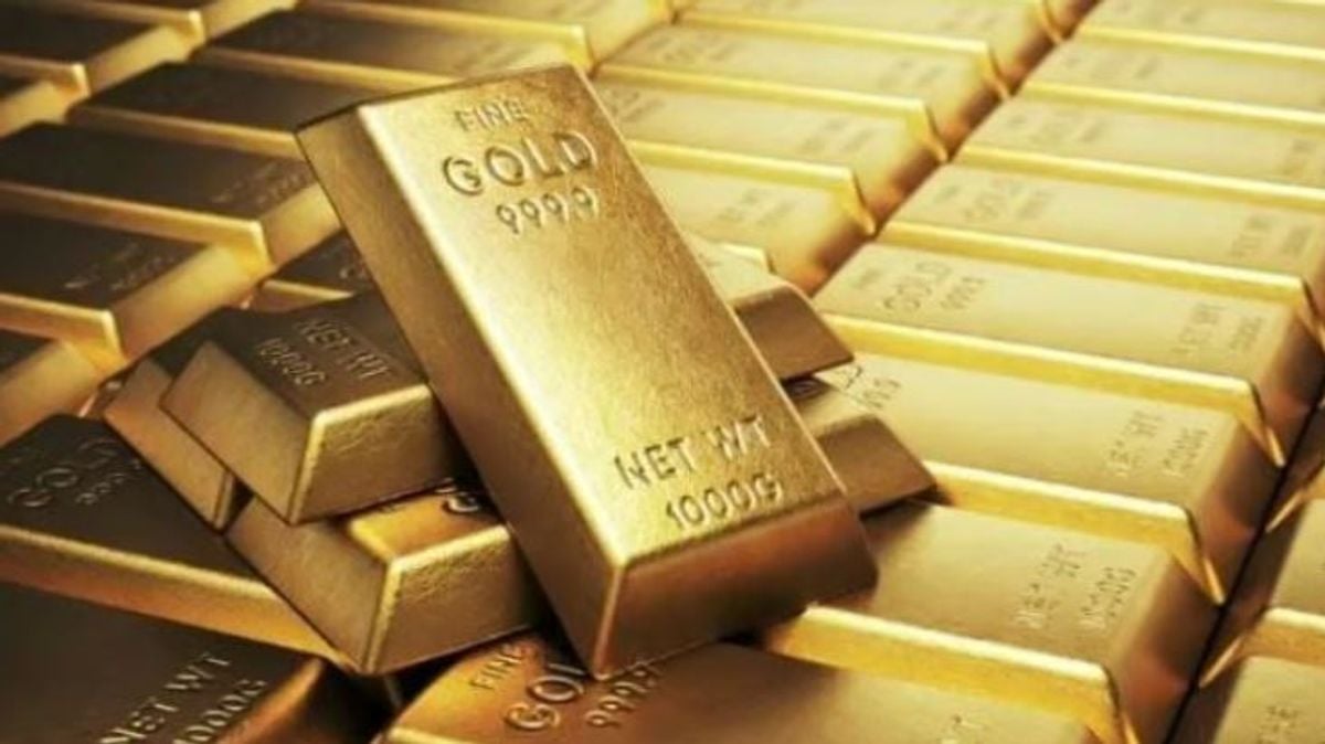 Gold rises ahead of key US inflation data, ounce tops $4,400