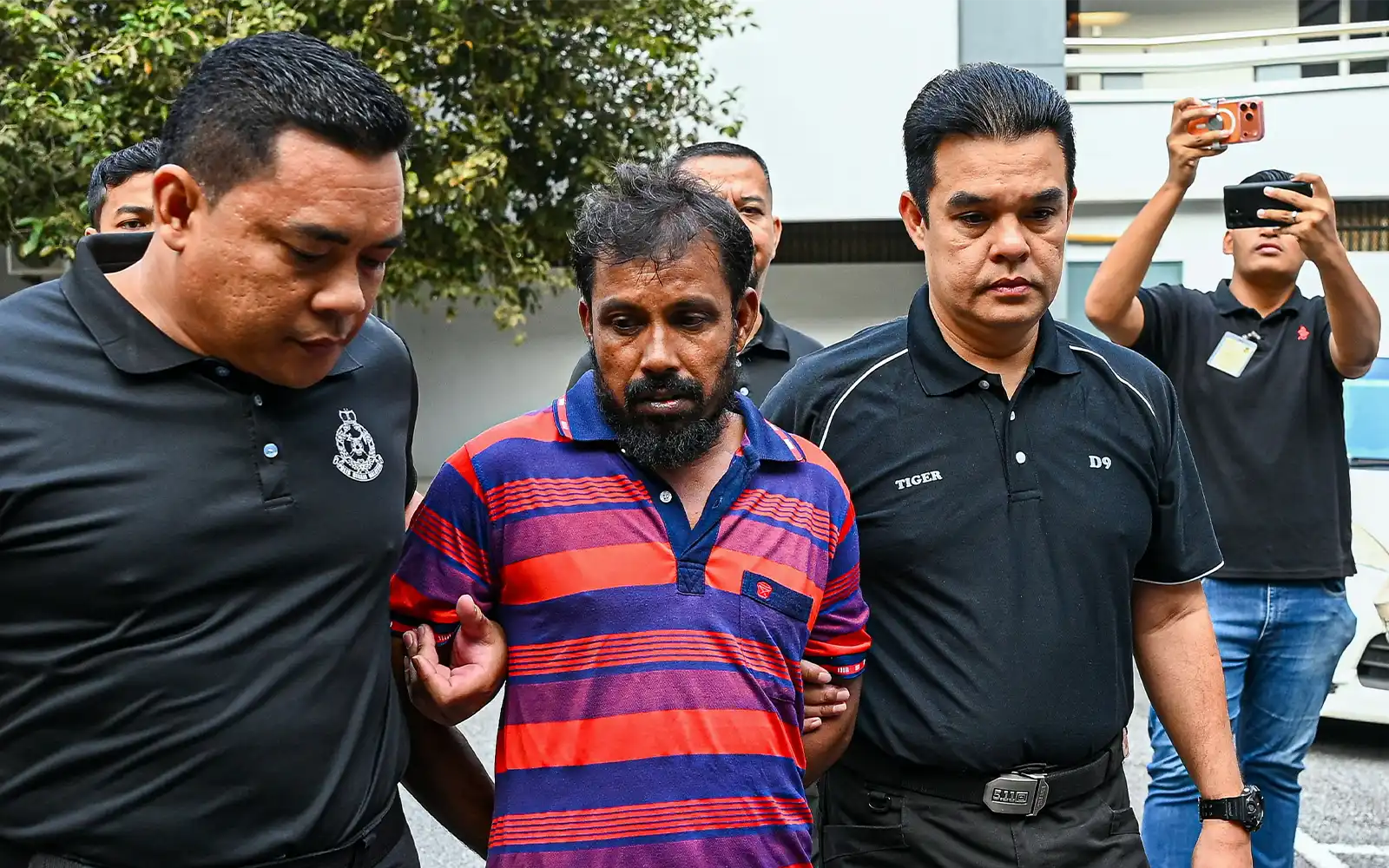 Lelaki Bangladesh dituduh bunuh 3 rakan senegara