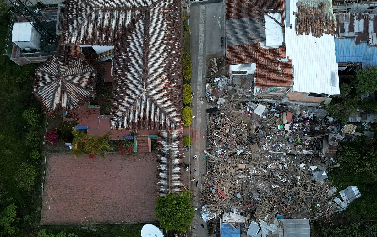 Photos: Death toll from Colombia earthquake rises to 169: mayors' association