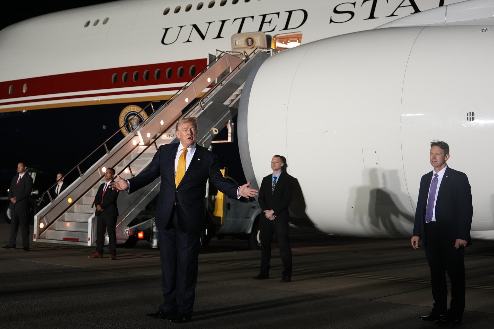 Trump says his plane faced 'greater risk' in secret flight change