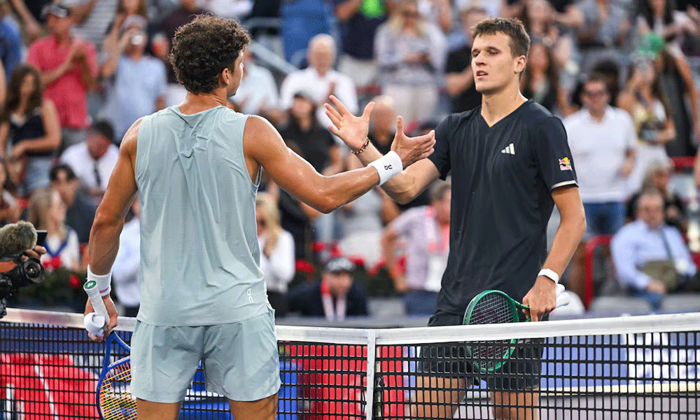 Shelton routs Mensik to reach Canadian Open semis