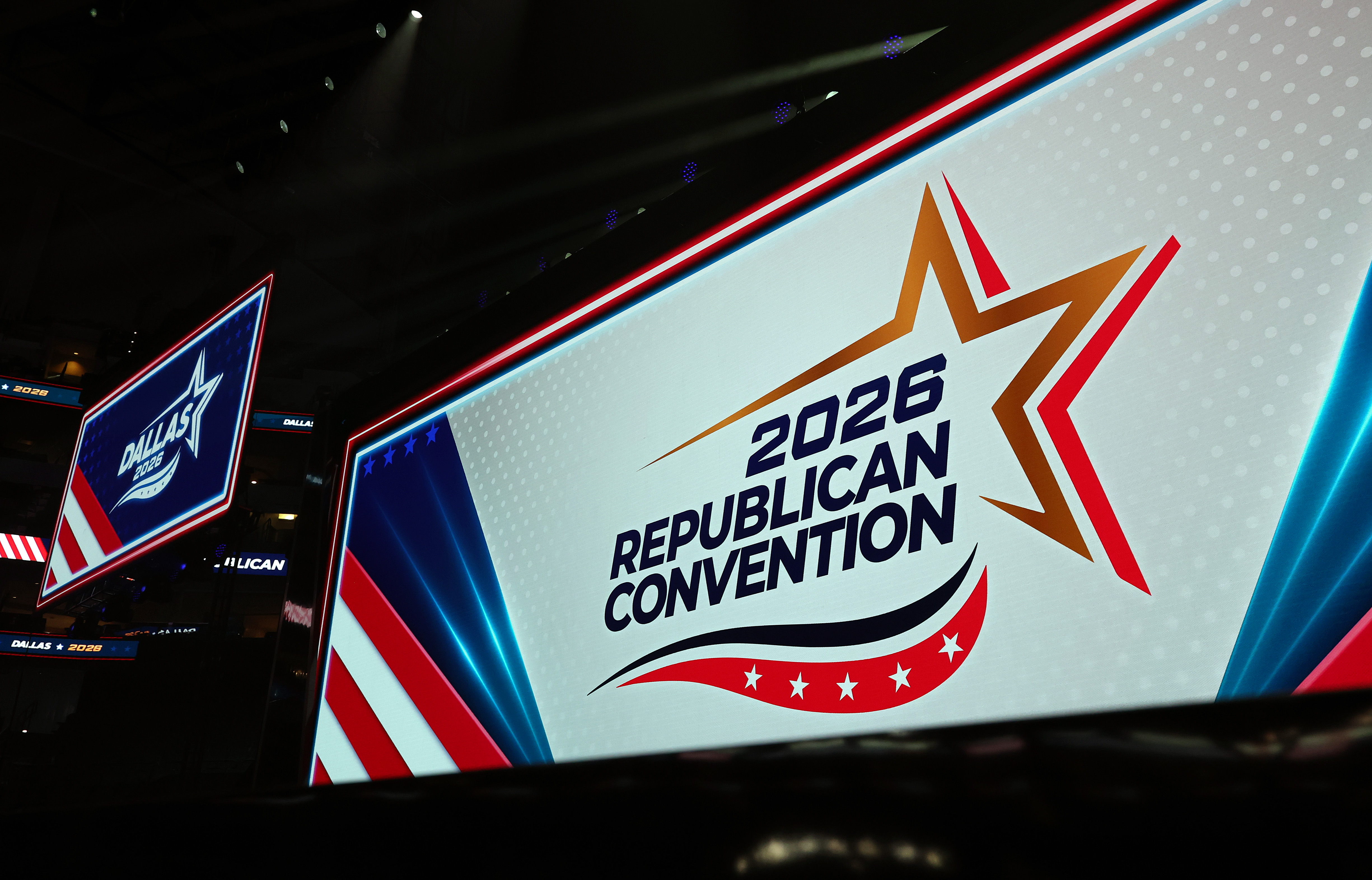Most Networks Take Wait-And-See Approach To Coverage Of Donald Trump’s Midterm Convention