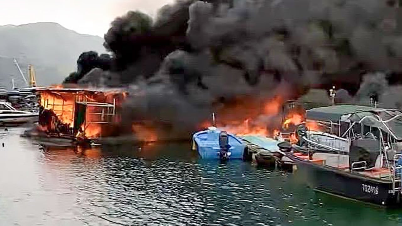 Man injured as fire engulfs 2 huts, 4 speedboats at village in Sai Kung