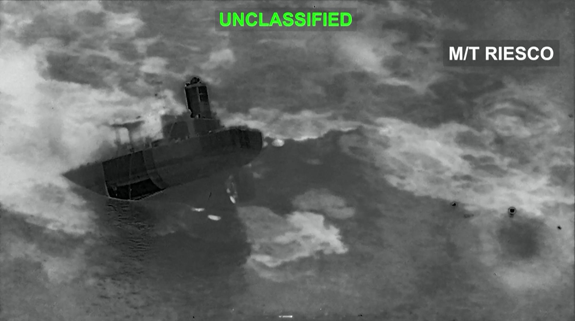 Iran and US hit tankers in biggest wave of attacks on shipping since war began