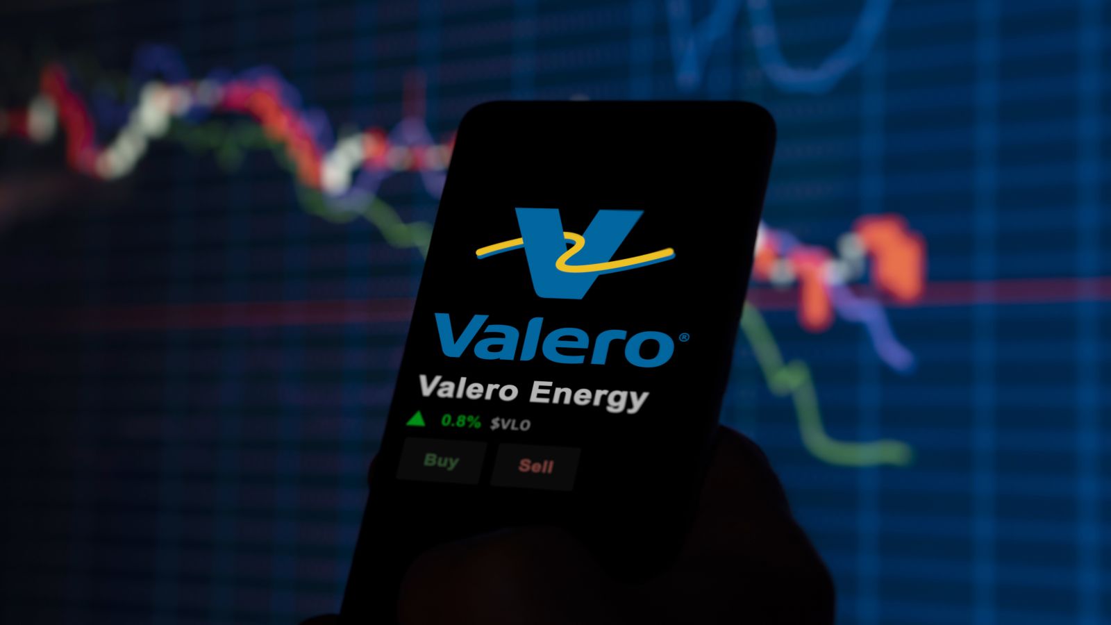 Is Valero Energy Stock Outperforming the Dow?