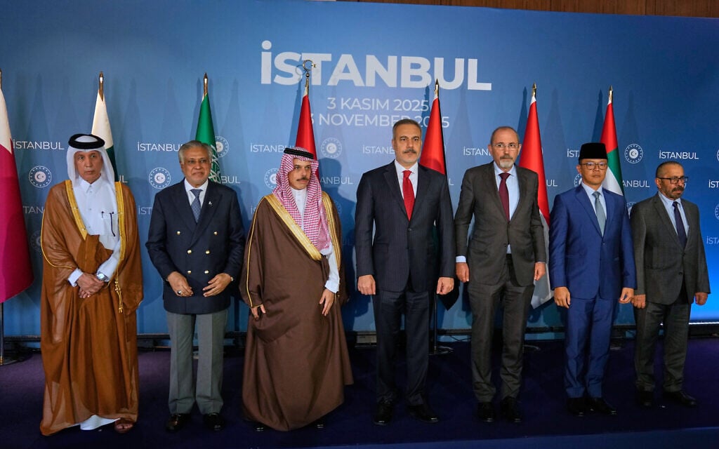 8 Muslim states, including UAE, call for countries to follow UK in sanctioning settlements