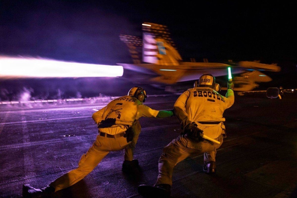 US strikes five Iranian oil tankers as Iran attacks 10 ships, Jordan base