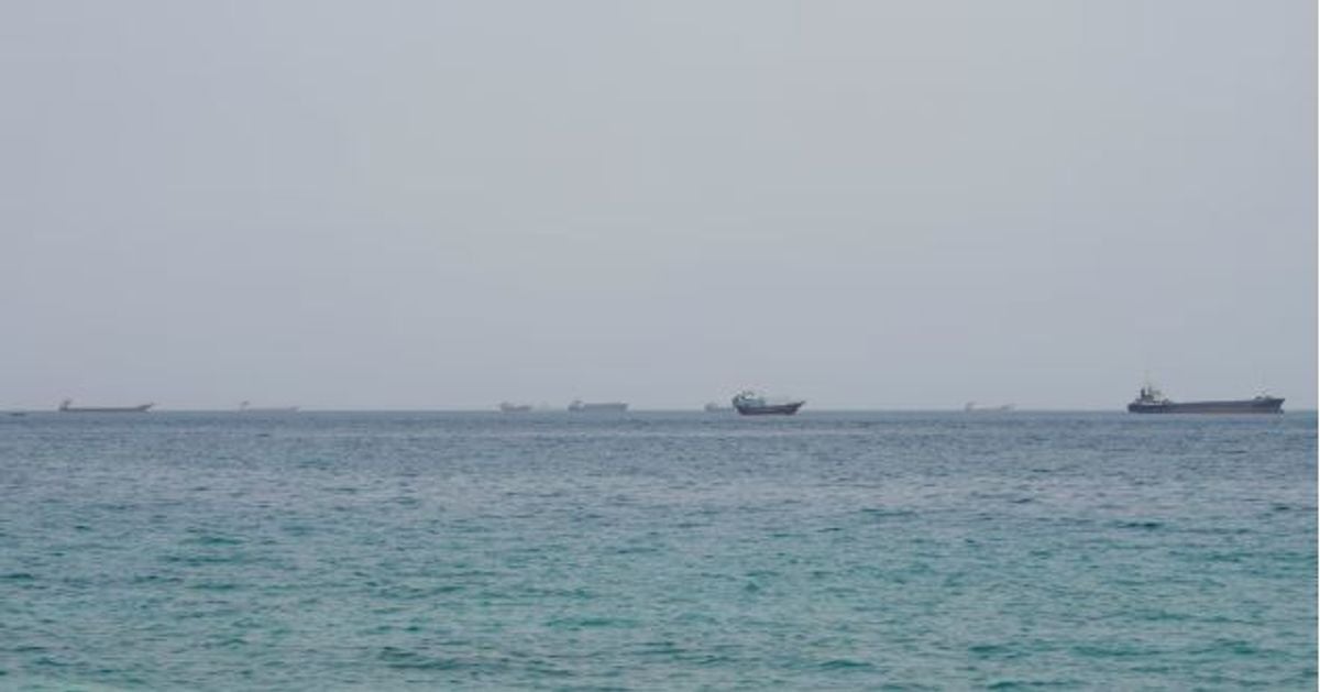 Shipping traffic through Strait of Hormuz hits one-week low