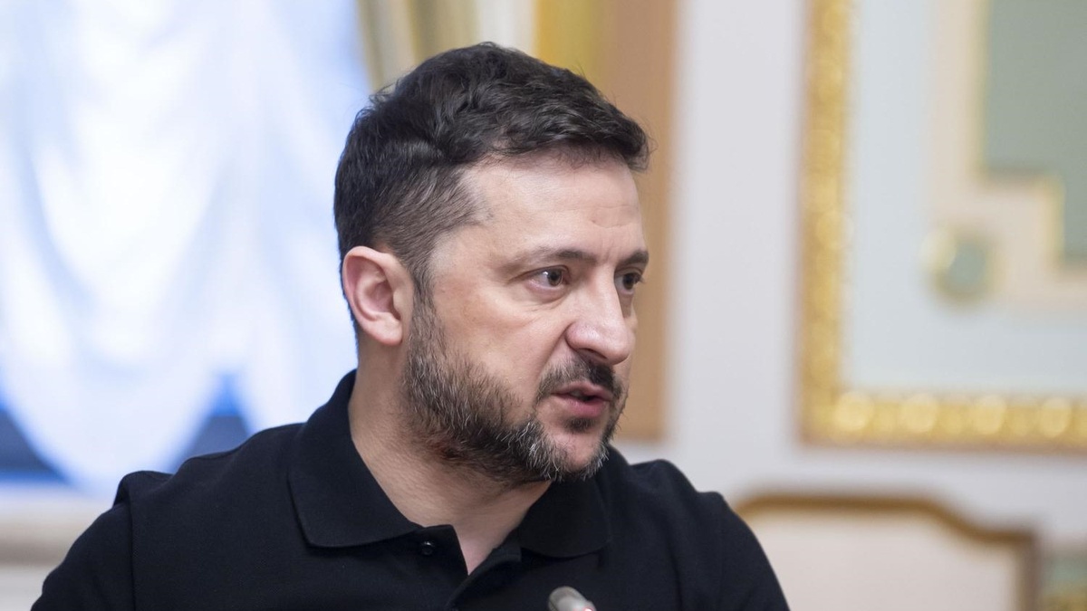 Zelenskyy reports unique operation striking naval base in Novorossiysk