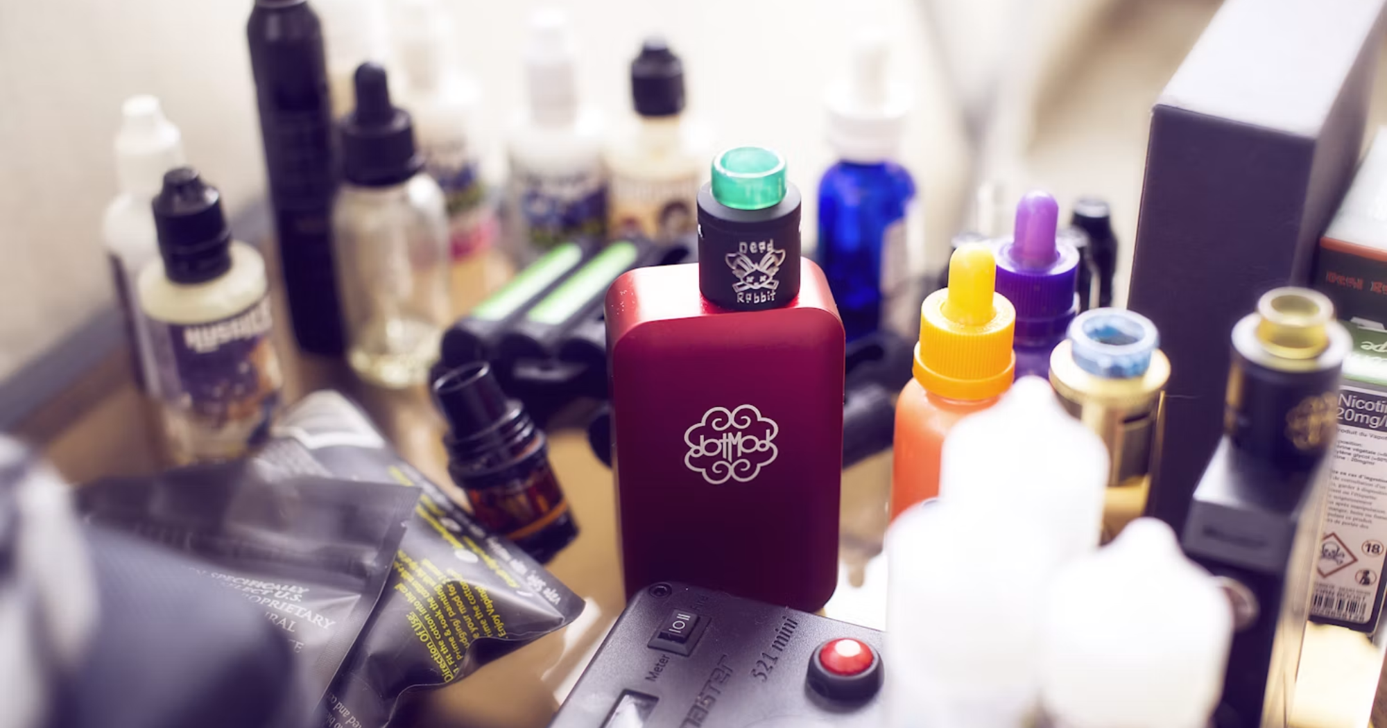 2,428 caught possessing & using vapes in S'pore from Apr. 1-Jun. 30, 2026