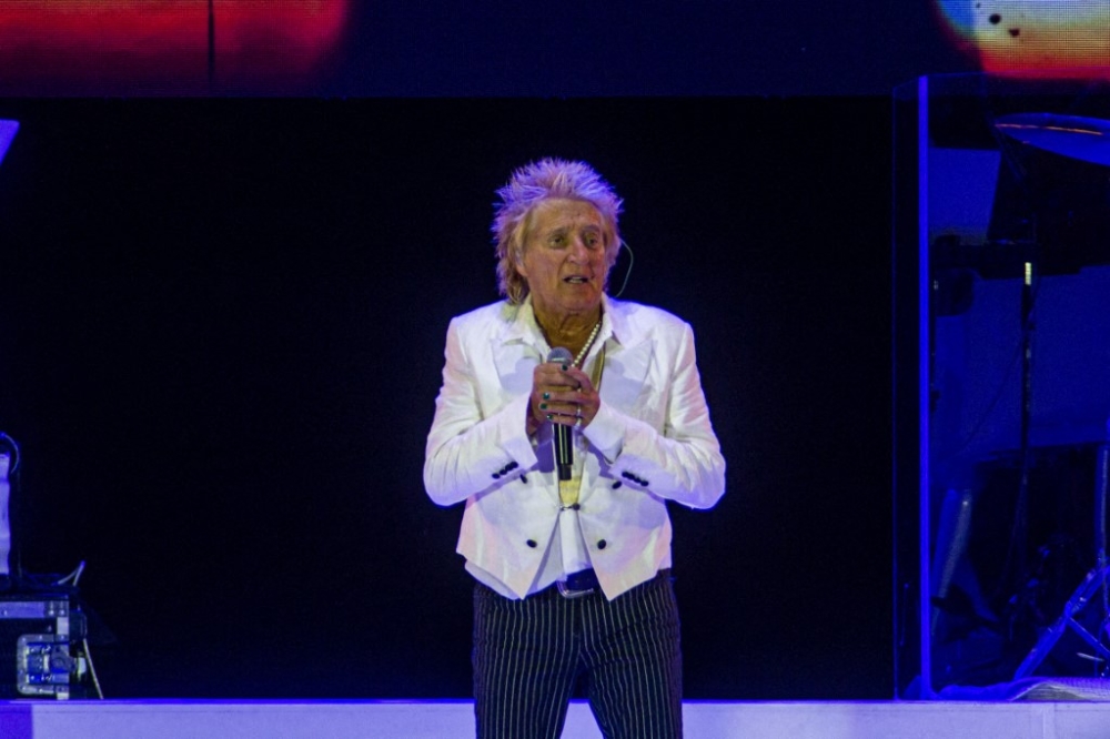 Rod Stewart cancels US tour for heart surgery recovery
