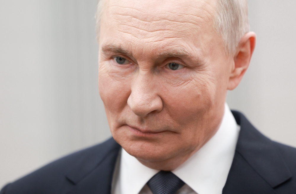 Putin threatens to seize European ships over Russian ‘shadow fleet’ cargo