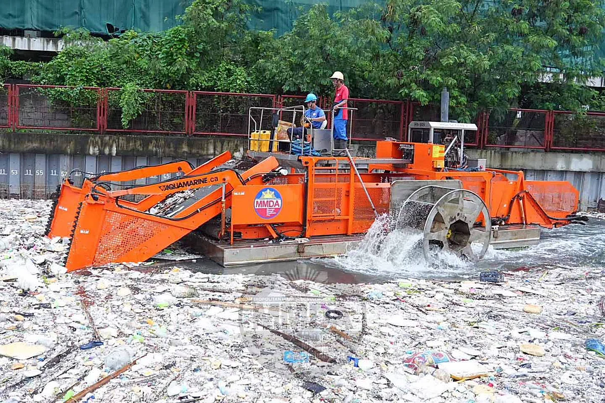'Truly shocking sea of trash' in Manila: Before-and-after cleanup
