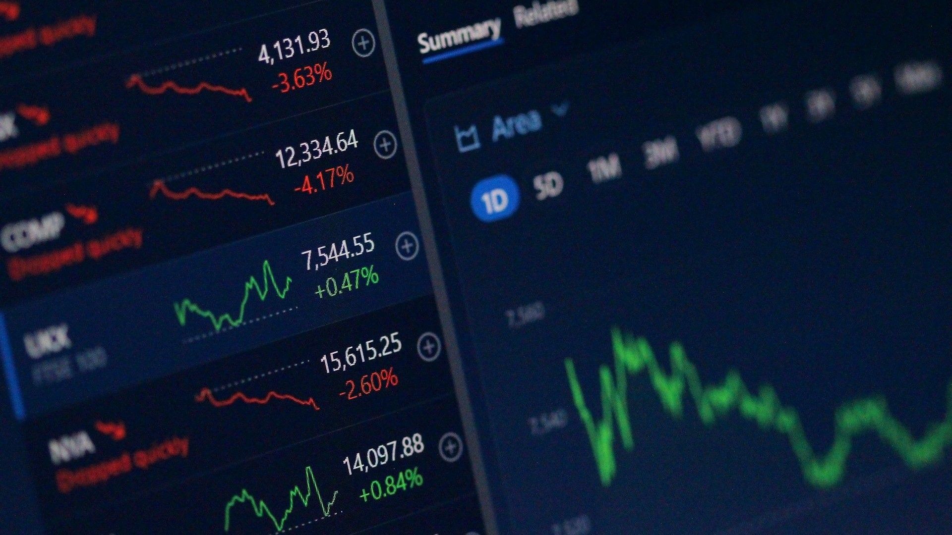 Fidelity moves to add staking, quarterly payouts to near $900 million ether ETF