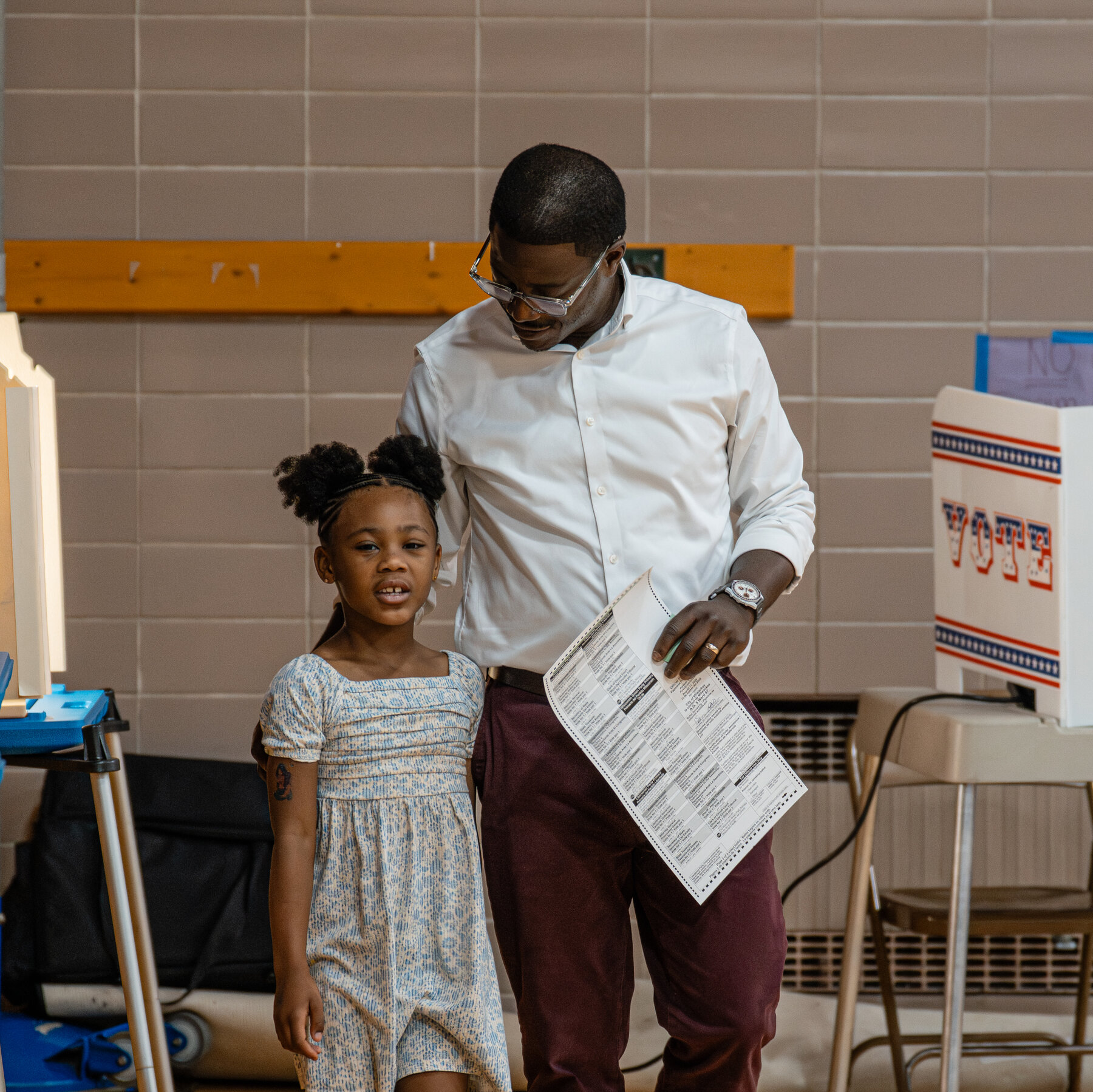 Key Takeaways From This Week’s Primaries, and the Deportees Stuck in ‘No Man’s Land’