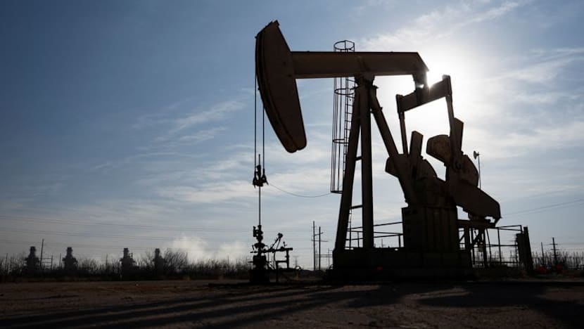 Oil rises after attacks on ships in Hormuz, Bab el-Mandeb