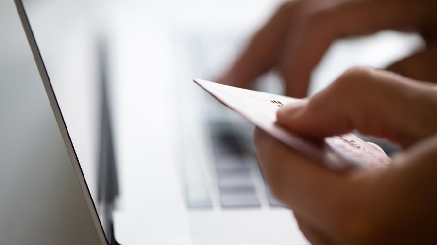Kauf-Kick simulieren?: So-tun-als-ob: Wie sinnvoll sind Online-Dopamin-Shops?