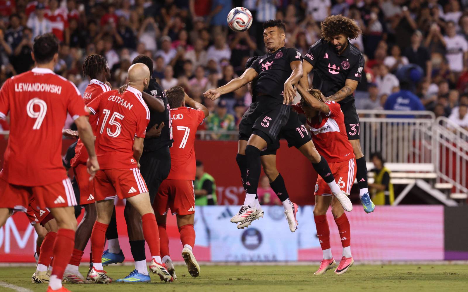 Casemiro lifts Inter Miami to draw in front of record Chicago crowd