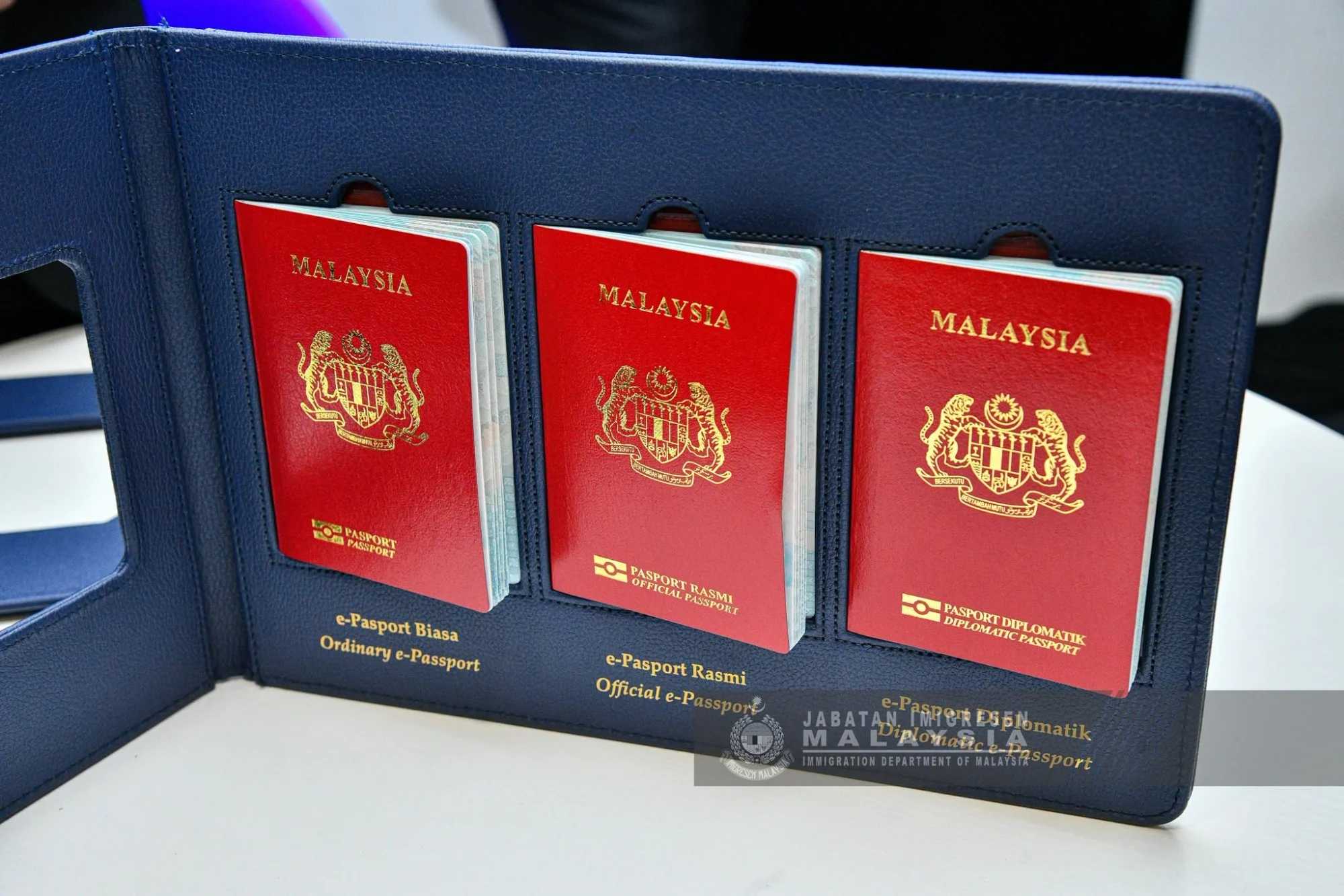 Malaysian Immigration Halts Passports With Validity Over 10 Years