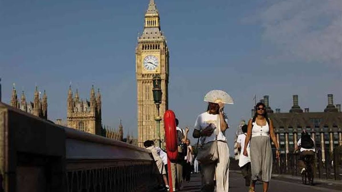 UK heatwaves cost economy £4.4bn in lost output by July