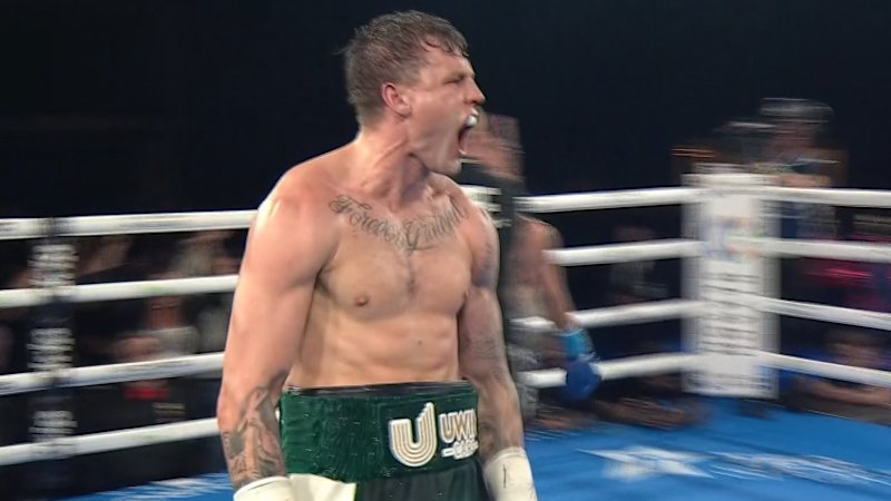 Aussie pours on the punches in brutal win