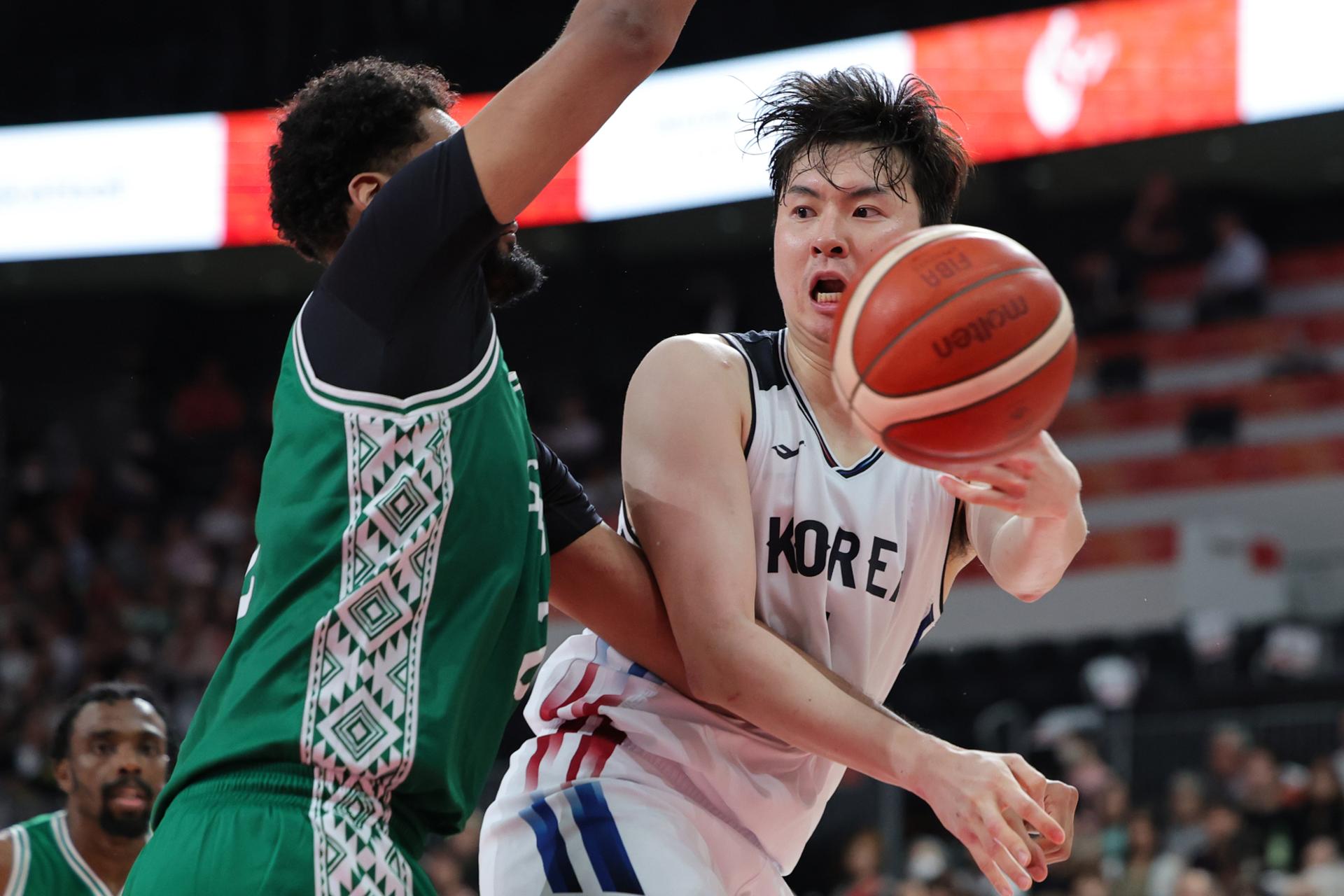 Korea beats Saudi Arabia to open men's basketball tournament