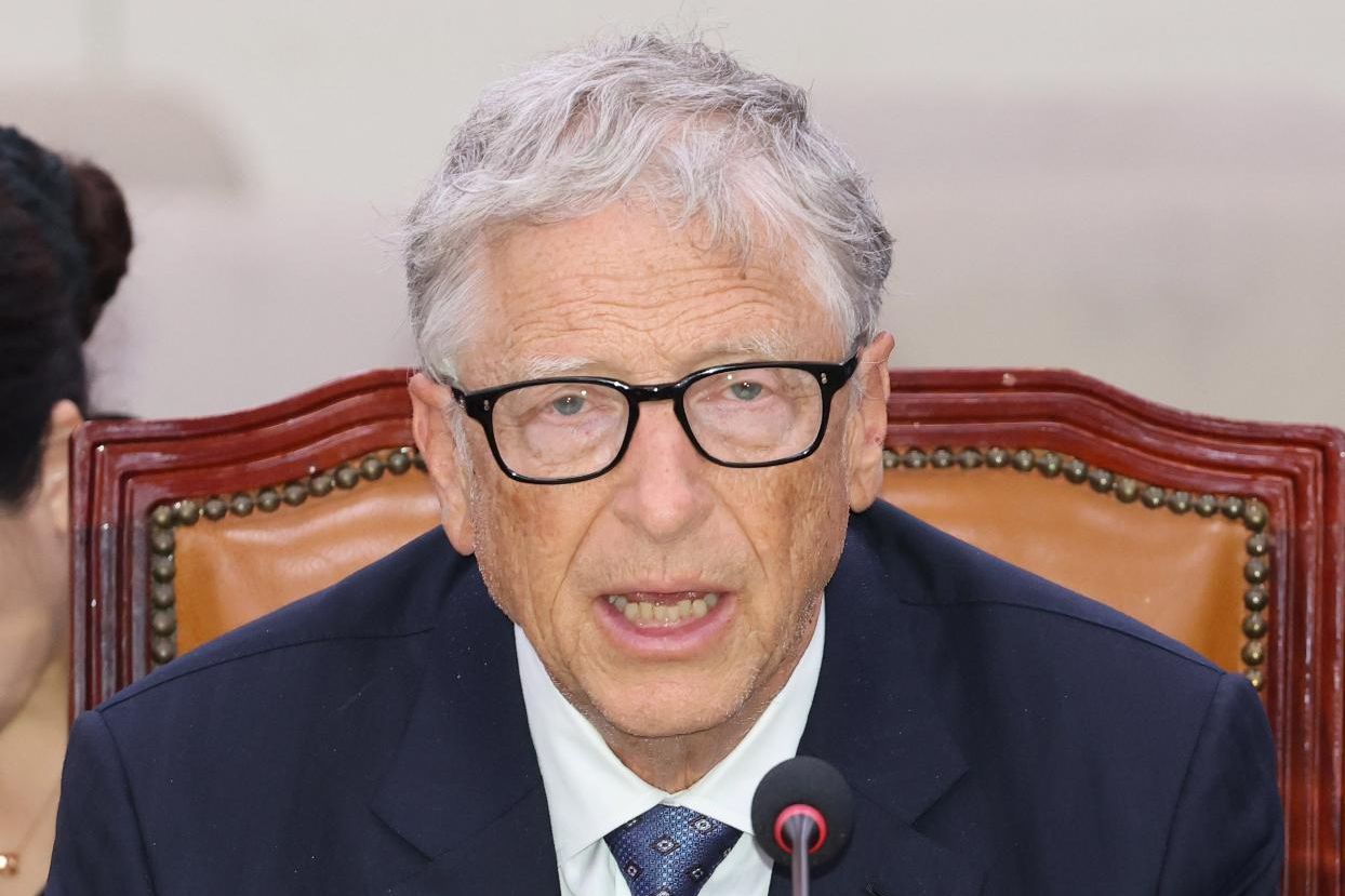 HD Hyundai chairman, Bill Gates to meet Friday to discuss SMR cooperation: sources