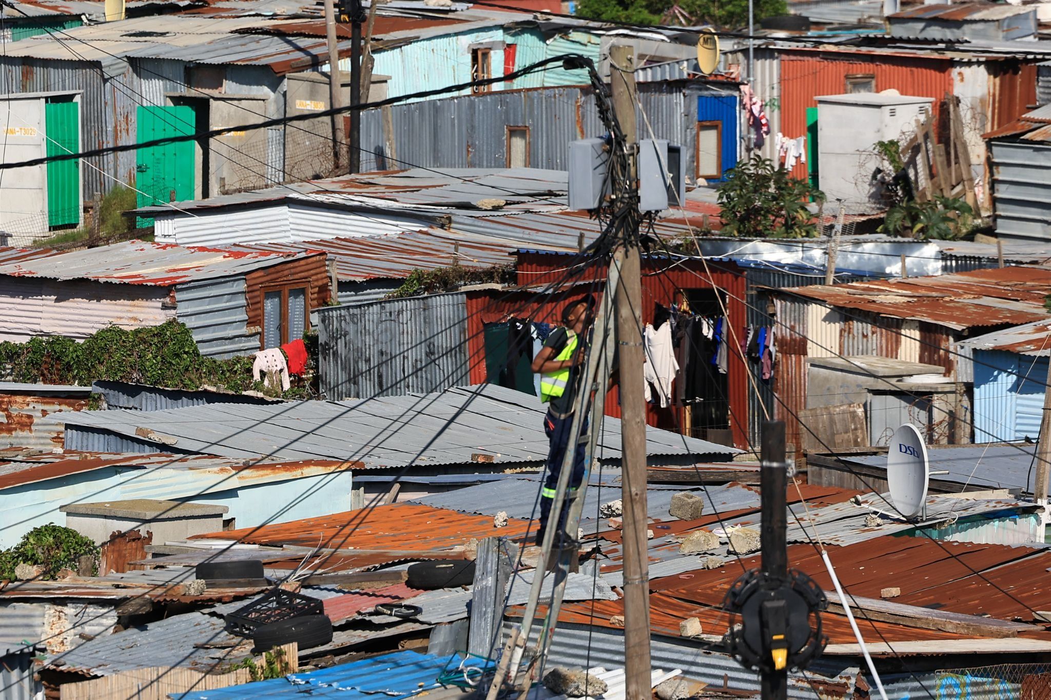 Ramaphosa, Eskom spar over power grid access