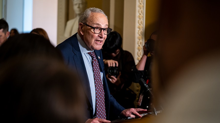 Schumer demands briefing on secret Trump flight from Turkey