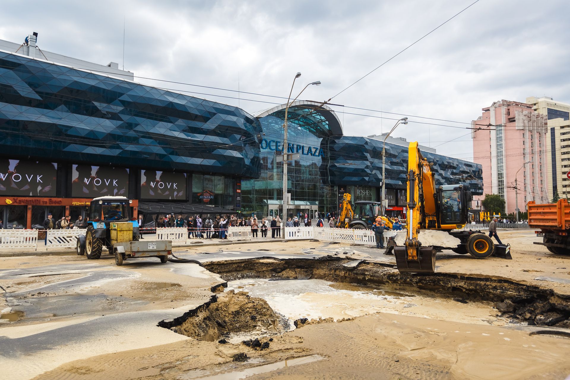 Ukraine wants foreign investors to buy its state assets. So far, they’re not biting
