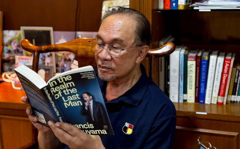 'Alhamdulillah, back home,' says Anwar after surgery