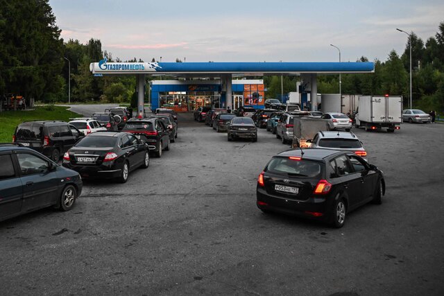 Russia’s fuel crisis is back, with queues and gasoline rationing returning across the country